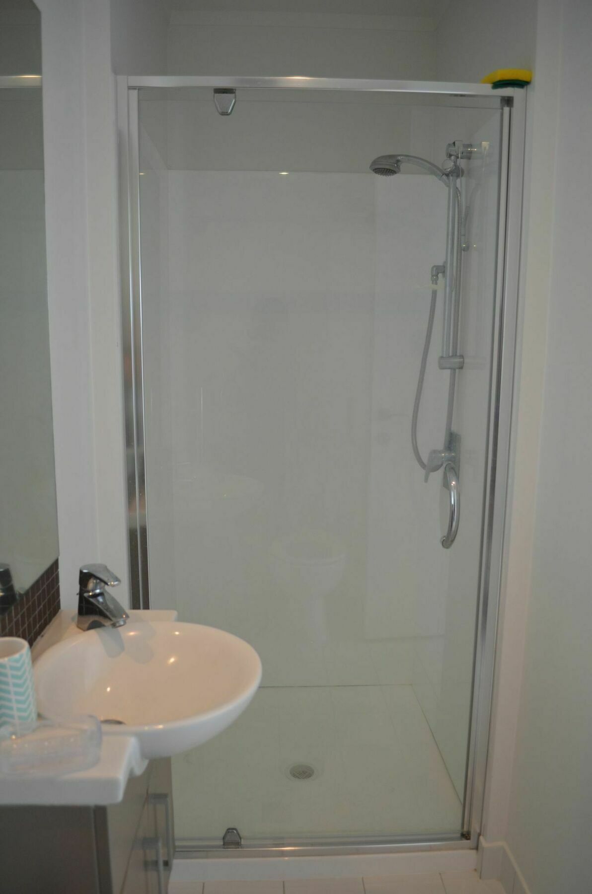 Apartment Peaceful Two Bedroom *