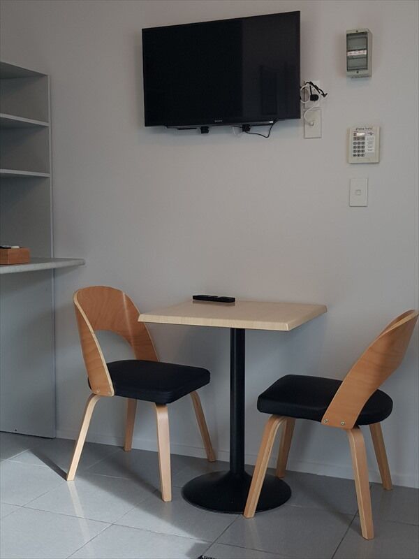 Sunny And Cosy In Kingsland Auckland