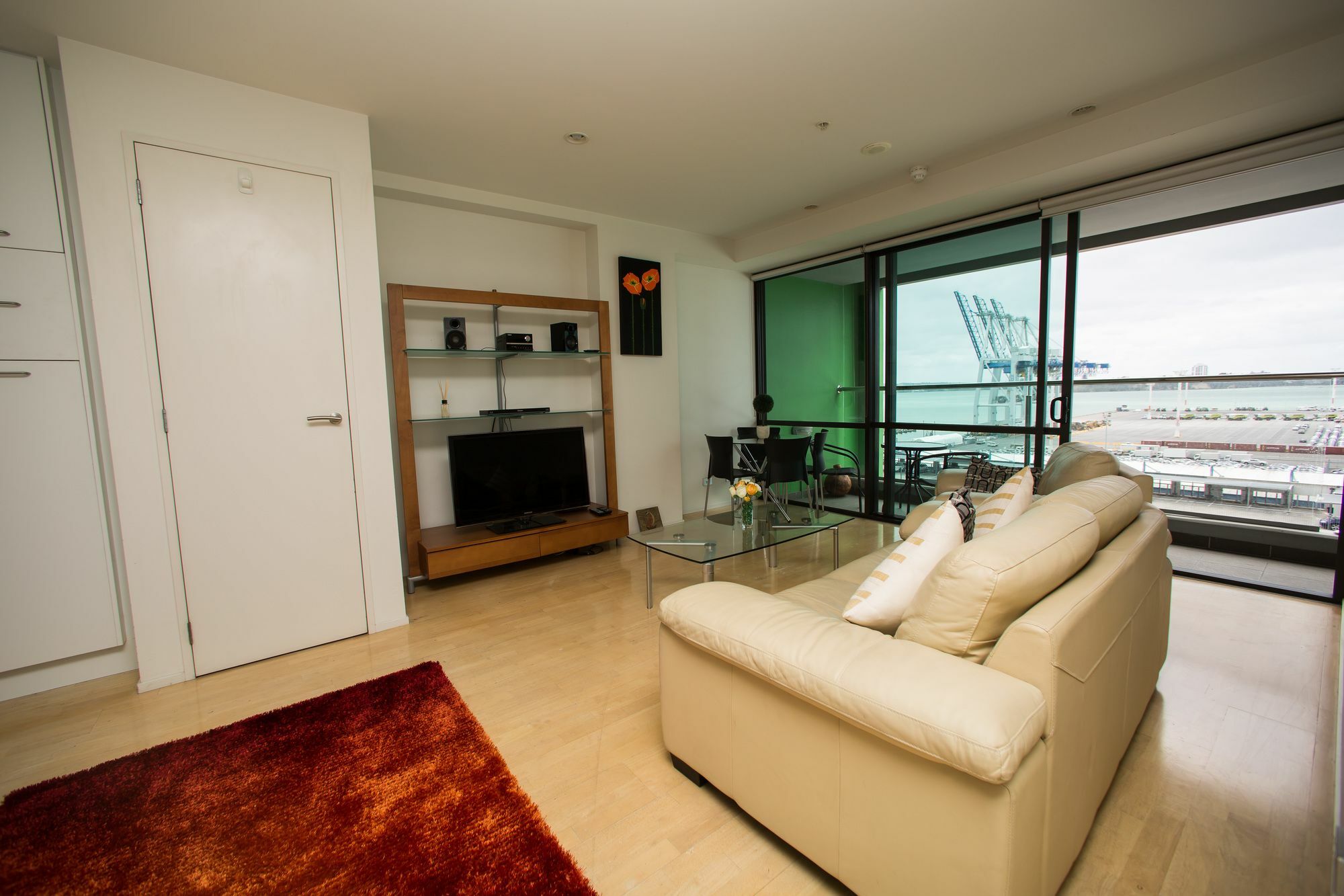 Central Harbor Views Apartment Apartment *