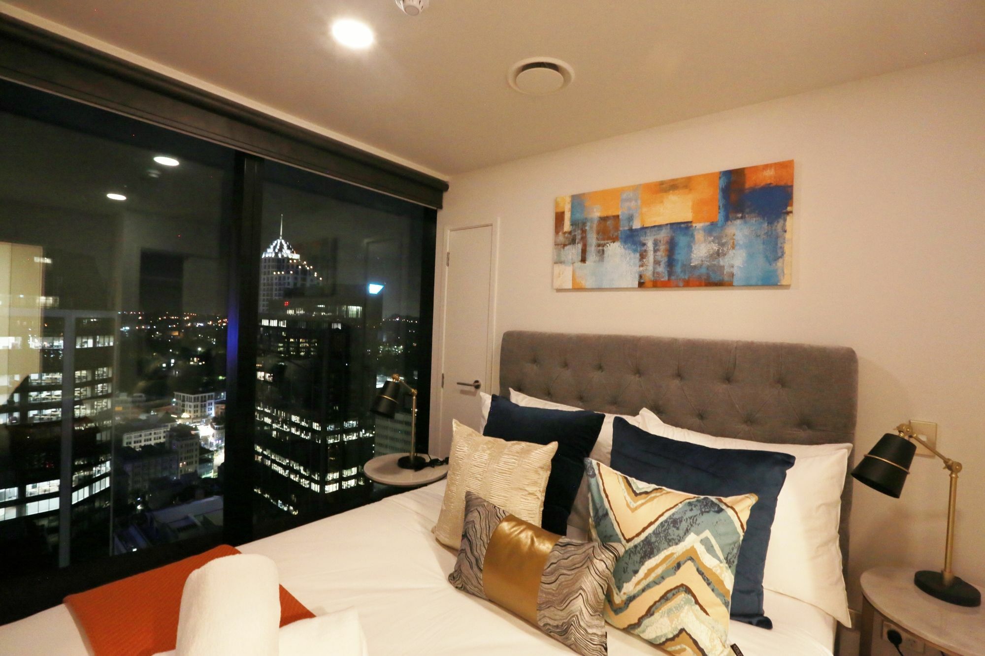 Everest Serviced On Aparthotel 4*