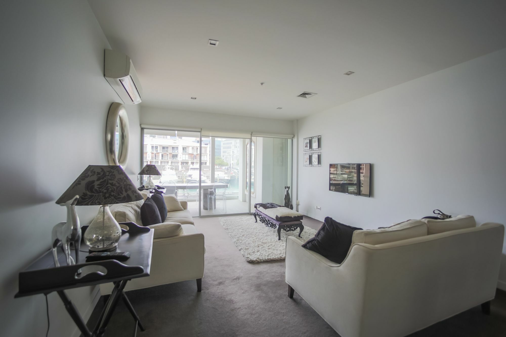 3 Bedroom Double Waterfront Luxury Apartment *