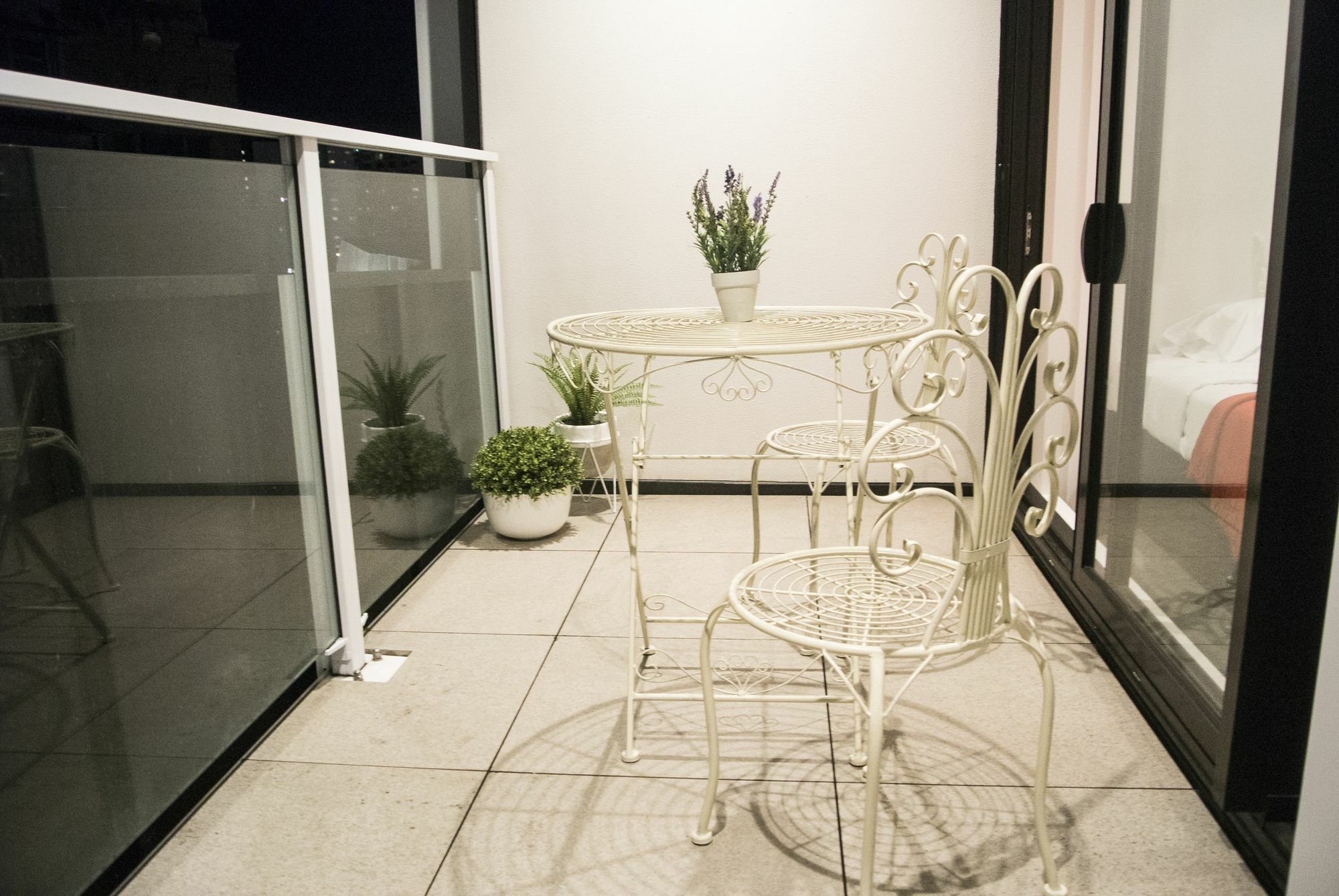 Brand New With Pool & Gym Apartment Auckland