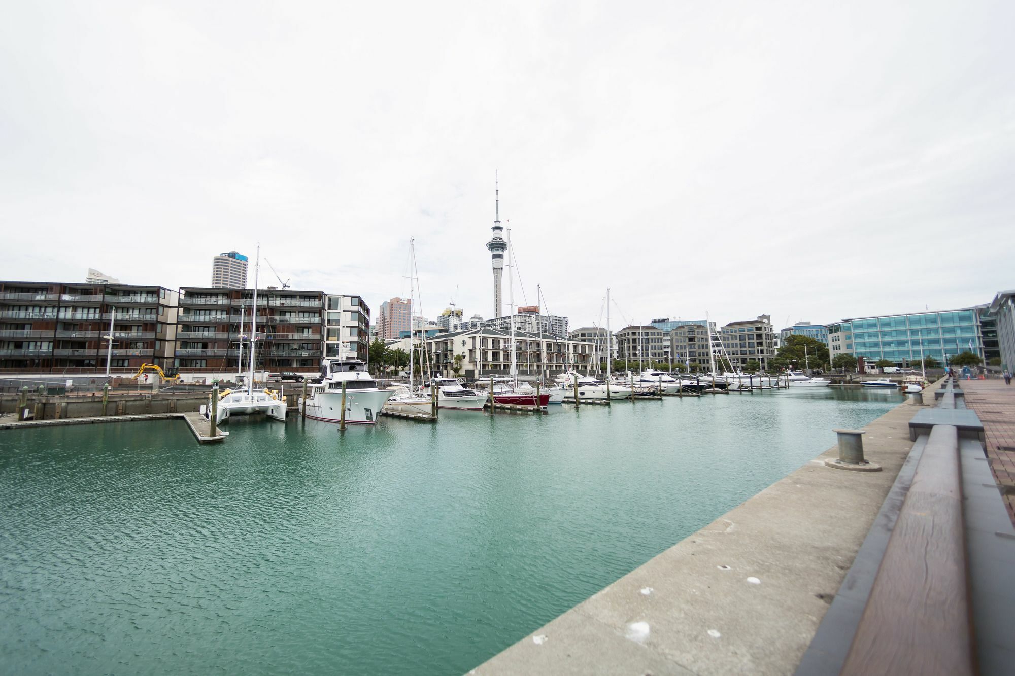 Apartment 3 Bedroom Double Waterfront Luxury *