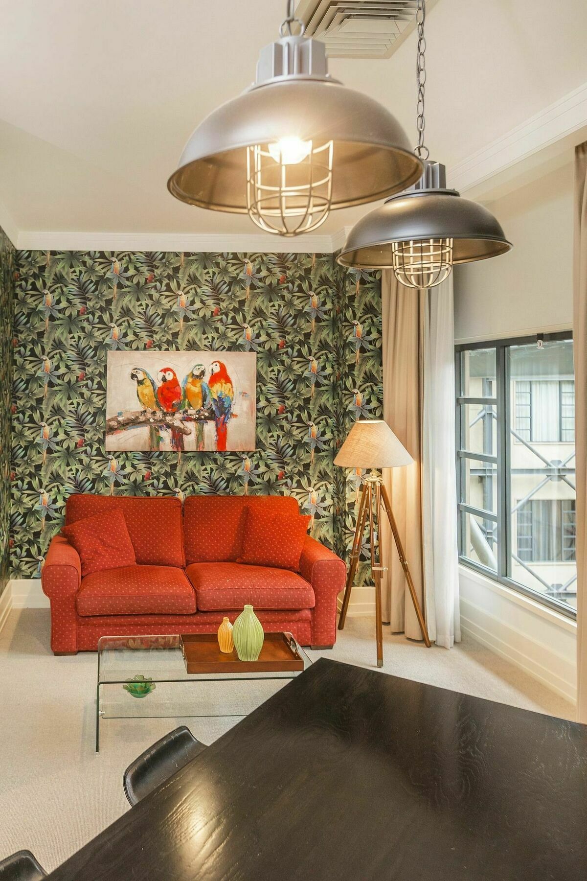 Apartment Bright And Breezy One Bedroom
