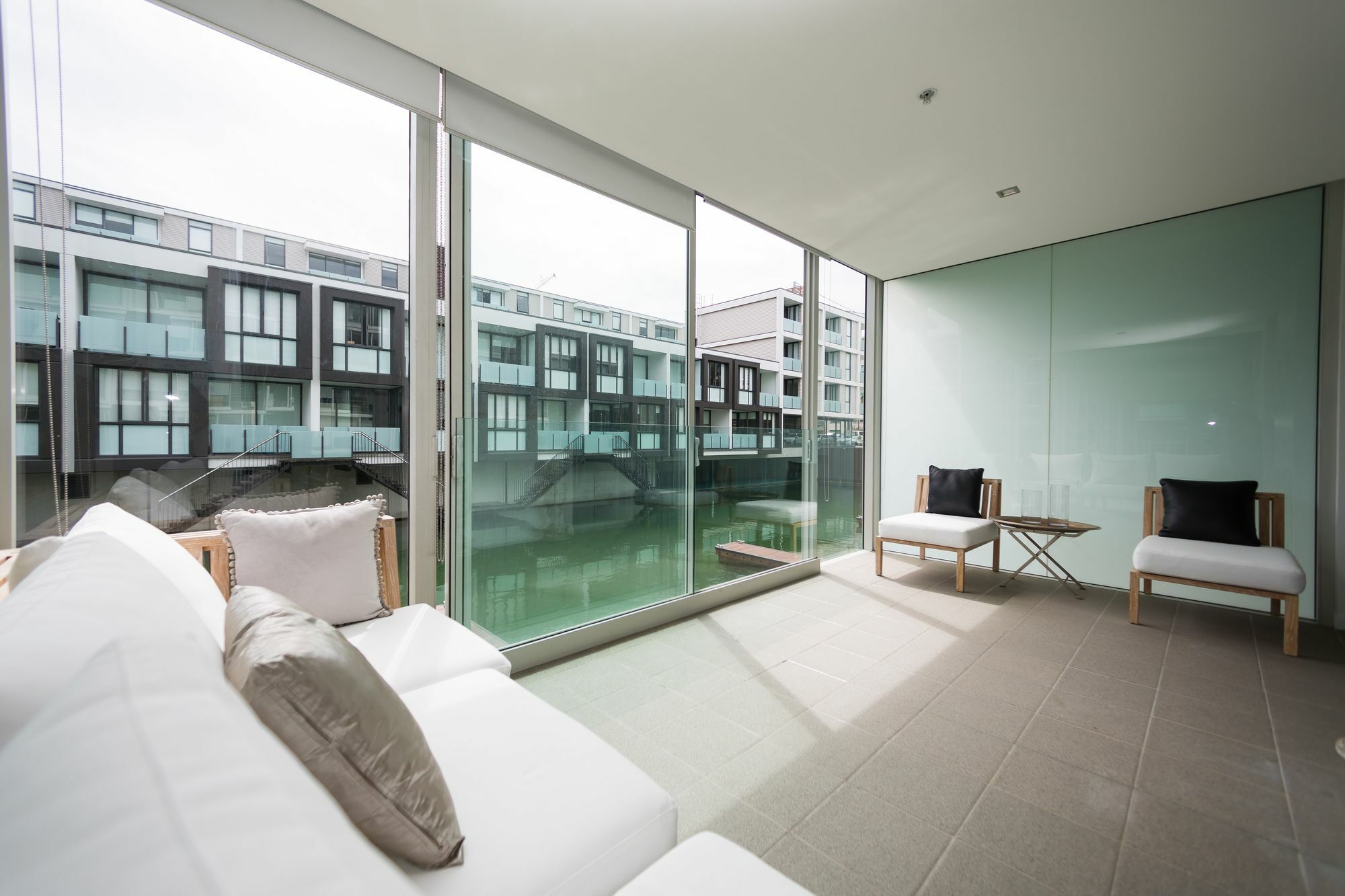 3 Bedroom Double Waterfront Luxury Apartment Auckland