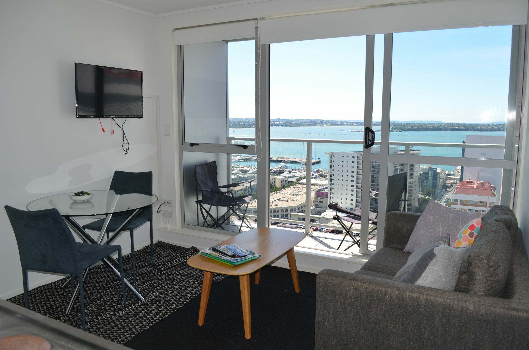Apartment Two Bedroom Harbour Views *