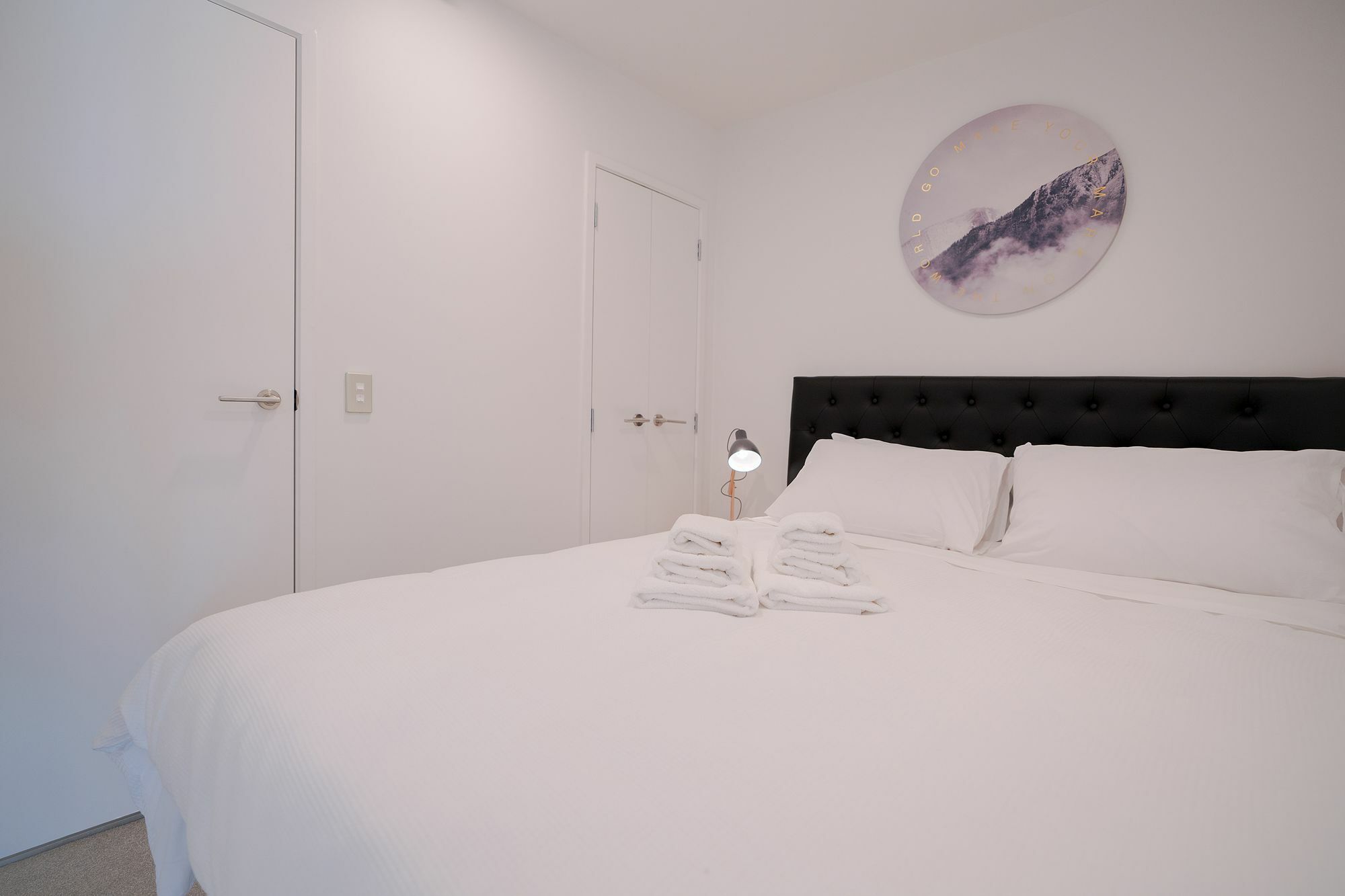 Apartment Cbd Brand New 2 Bedrooms Auckland