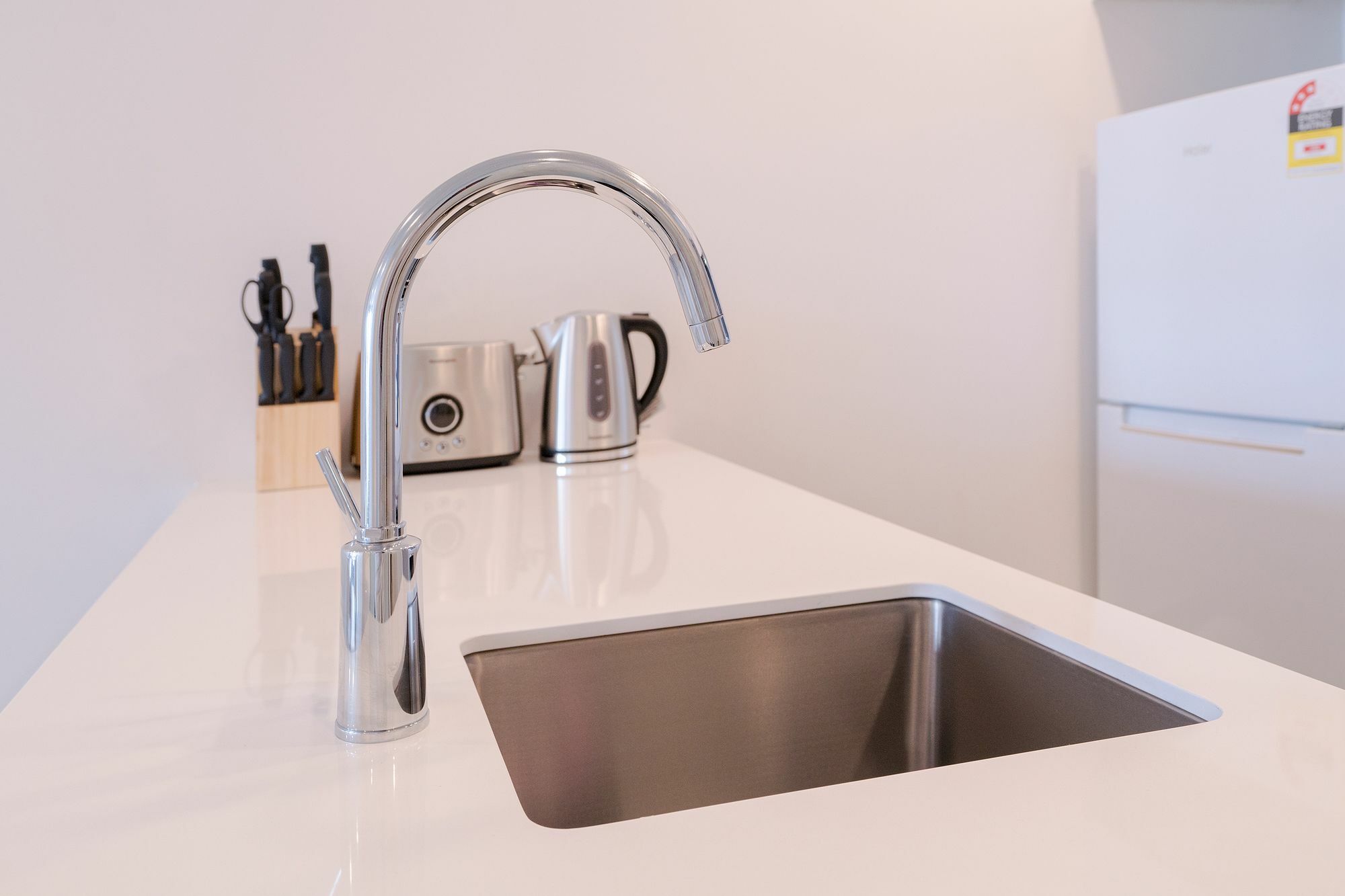 Cbd Brand New 2 Bedrooms Apartment