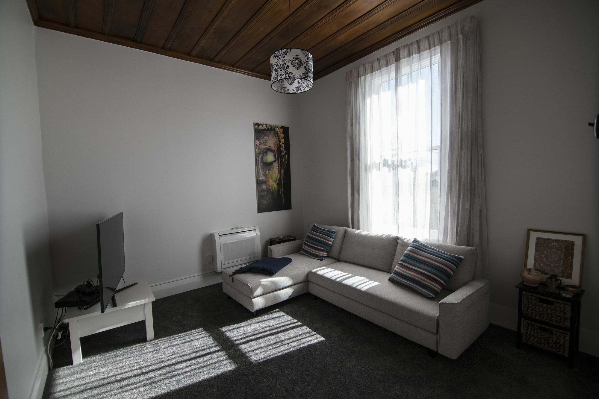 Spacious And Charming Grey Lynn