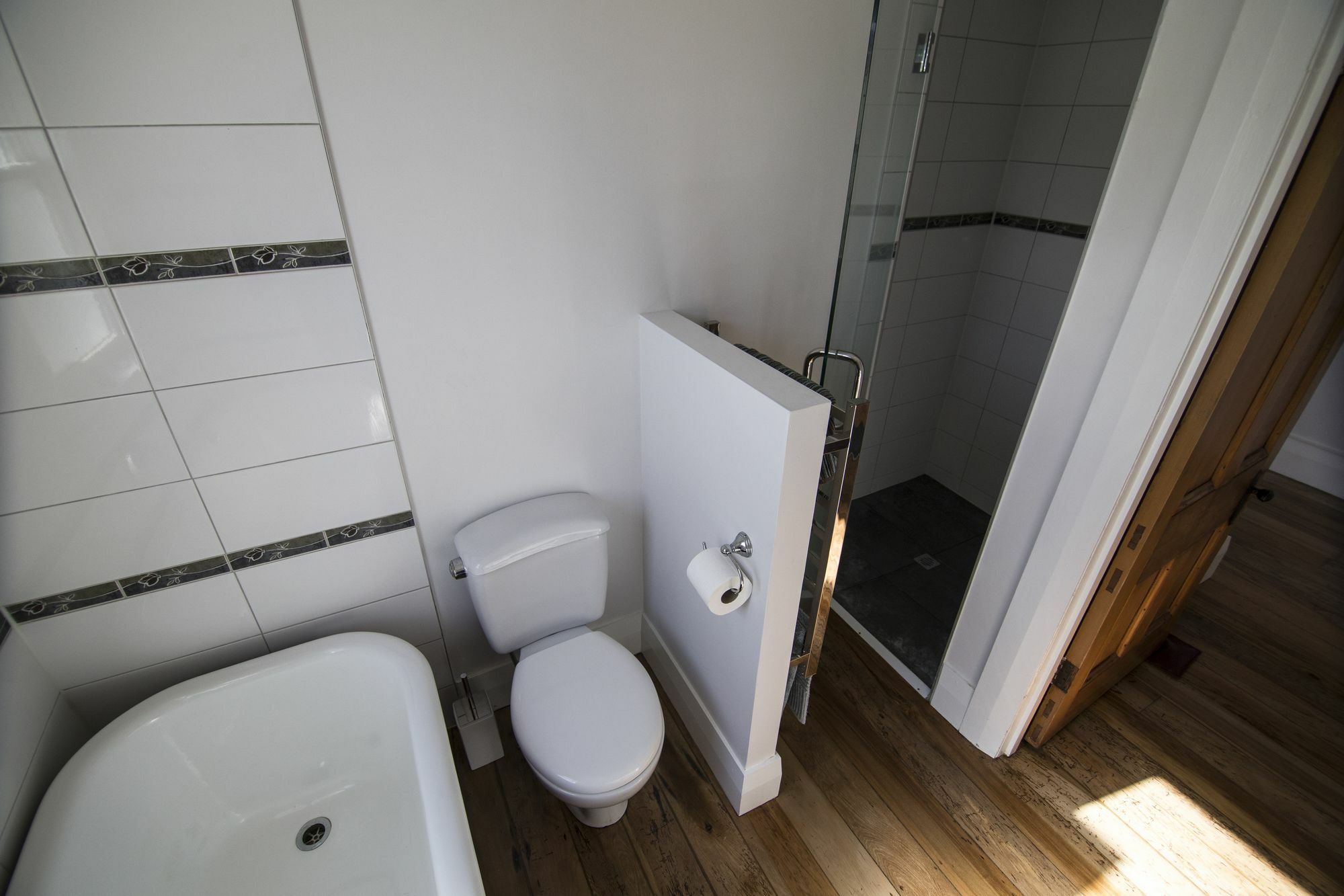 Apartment Spacious And Charming Grey Lynn Auckland
