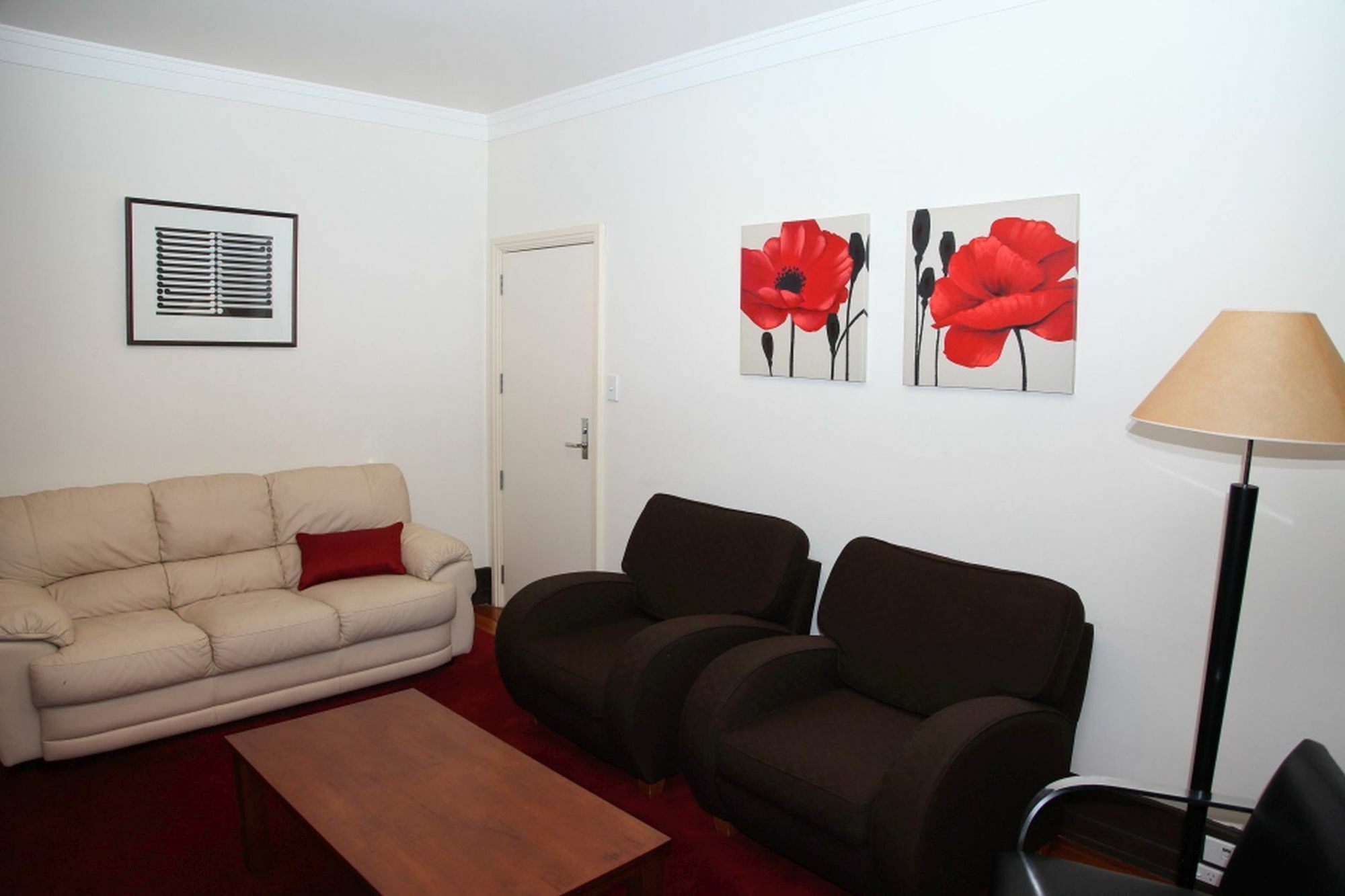 Furnished In Cbd *