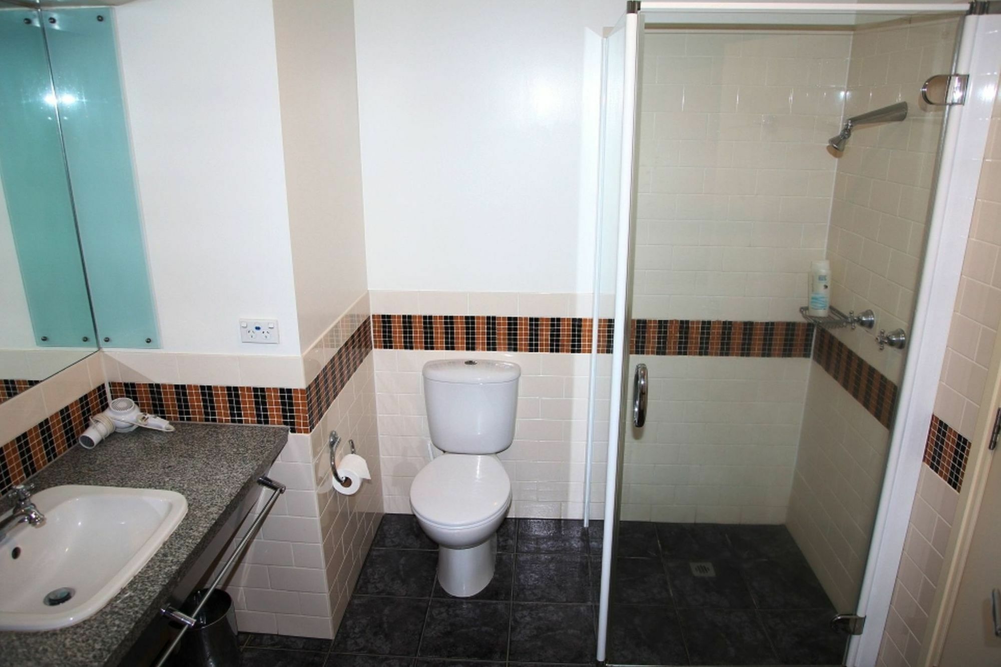 Furnished In Cbd Apartment