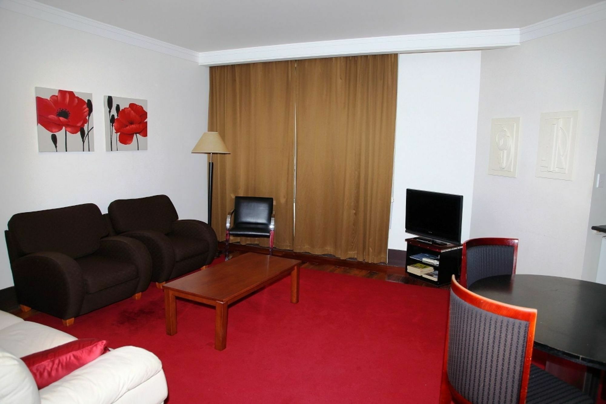 Furnished In Cbd *