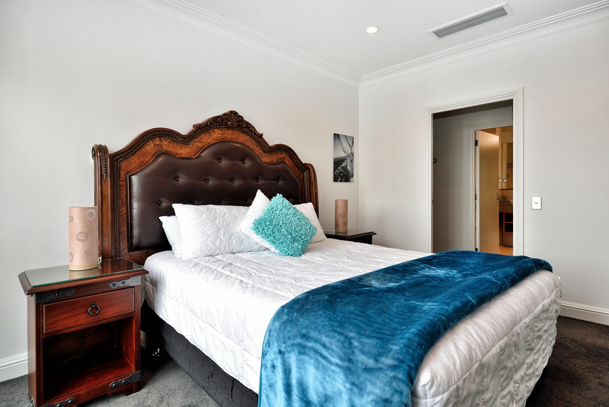 Downtown Furnished * Auckland
