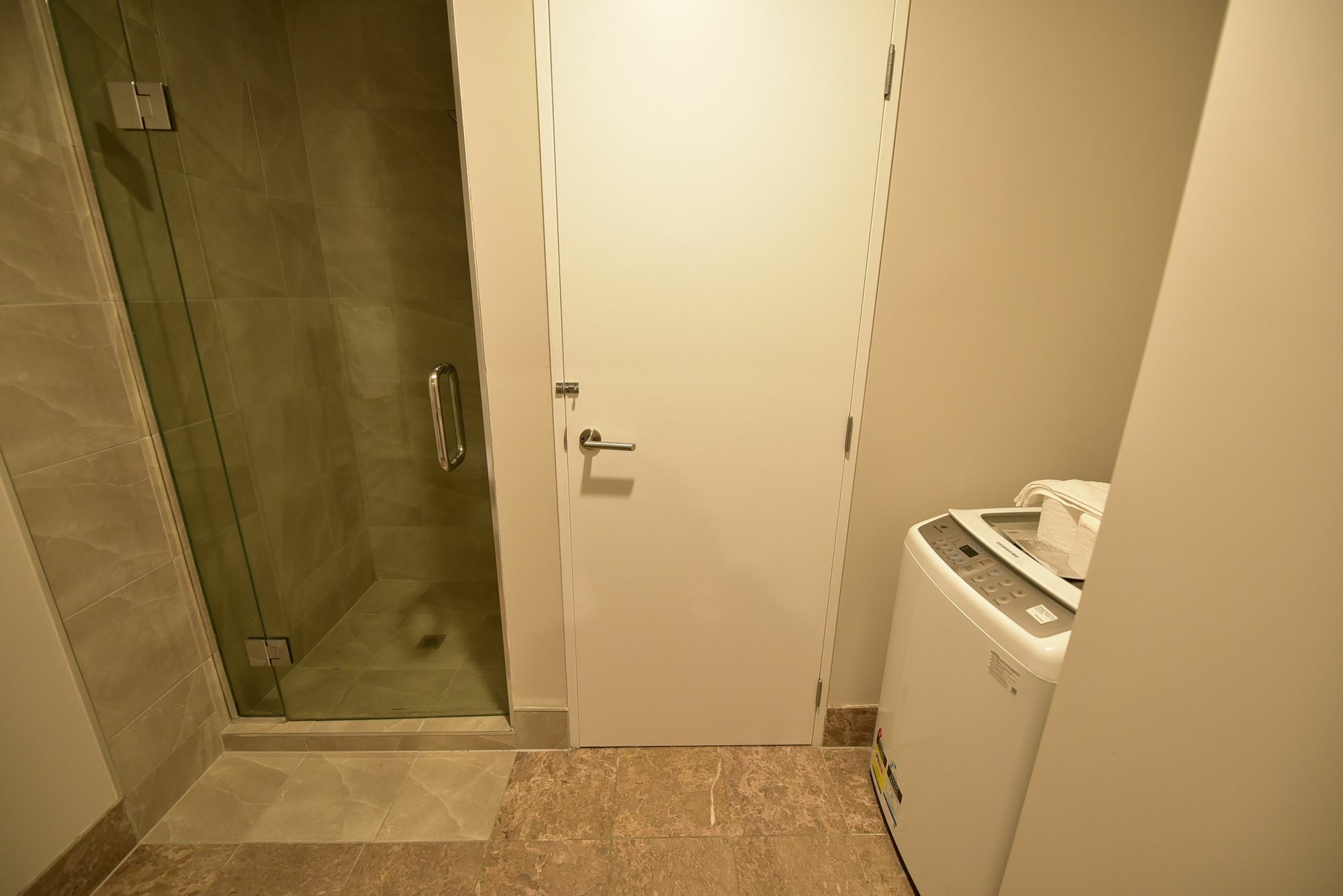 Modern Two Bedroom Epsom Apartment