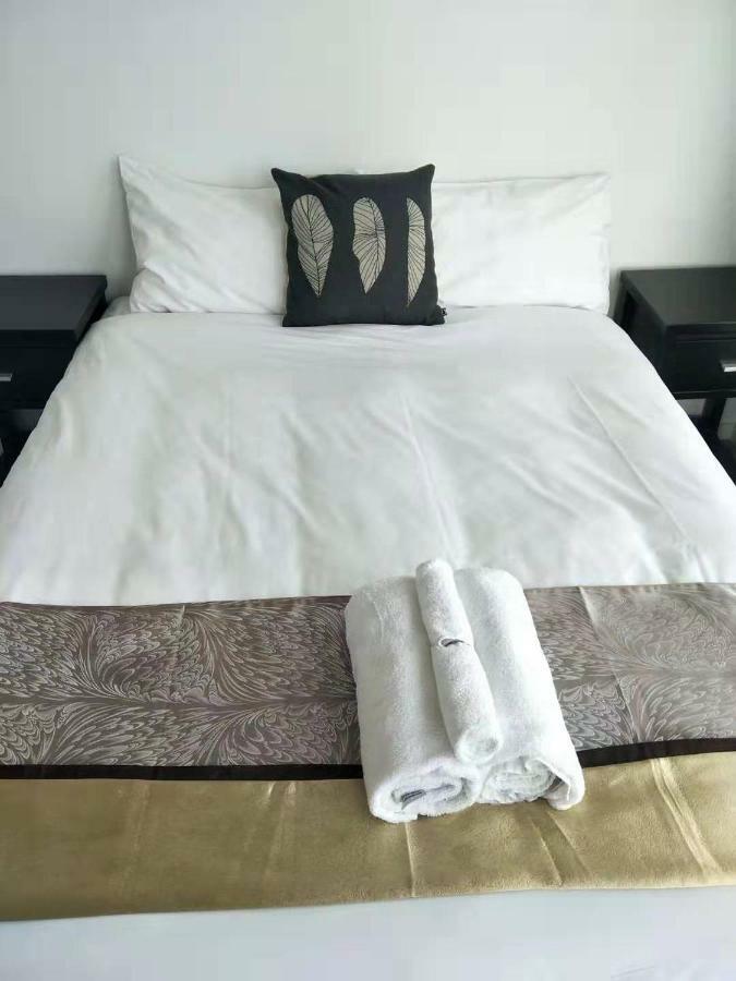 Hi Park Aparthotel 4*