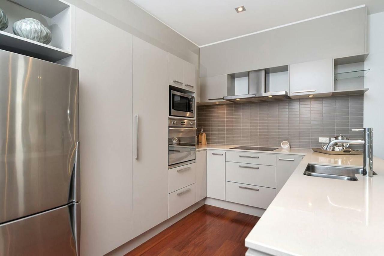 Apartment Enormous Two Bedroom Penthouse - Free Parking! Auckland