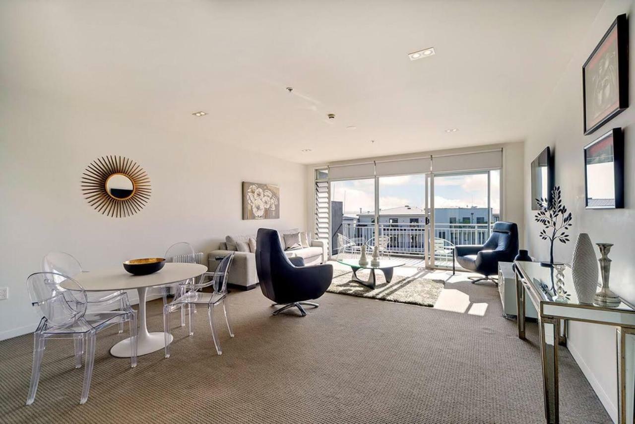 Apartment Enormous Two Bedroom Penthouse - Free Parking! Auckland