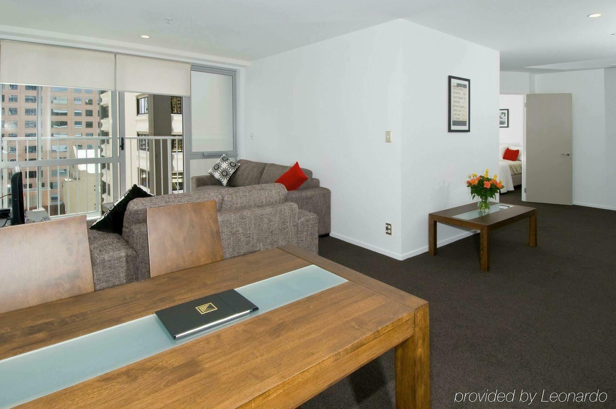 Barclay Aparthotel