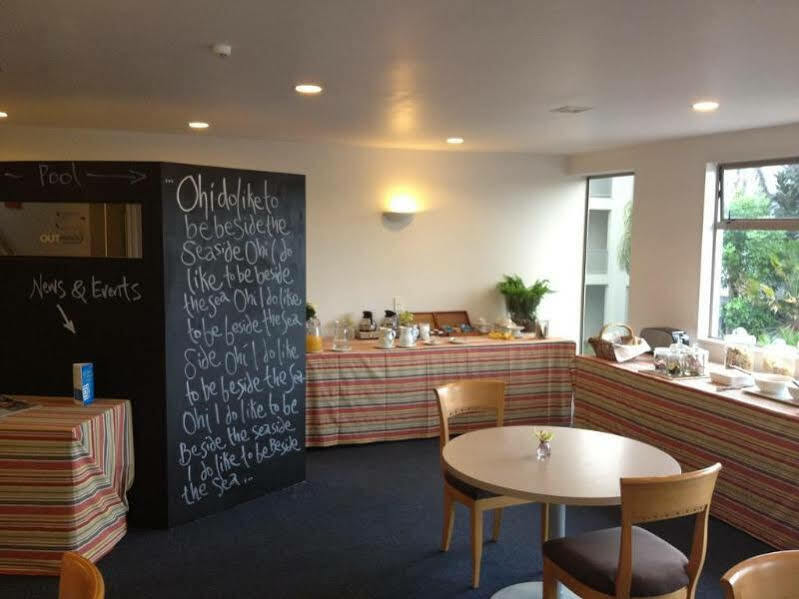 Carnmore Takapuna 4*