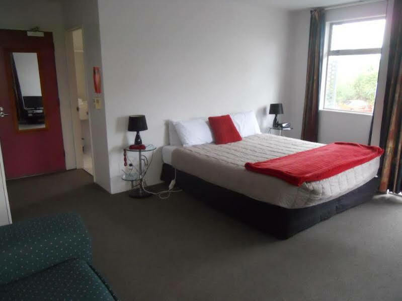 Carnmore Takapuna