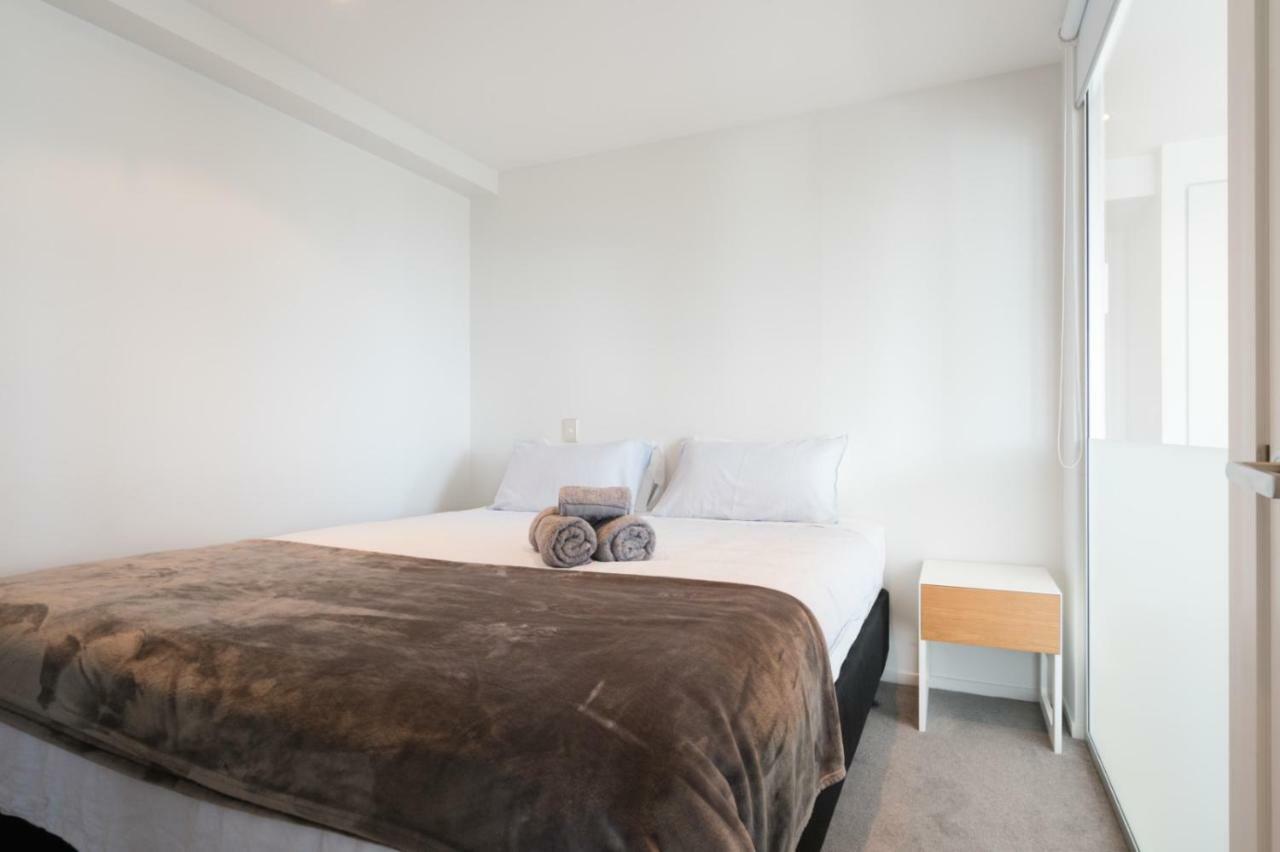 Apartment With Brilliant Views In Cbd *