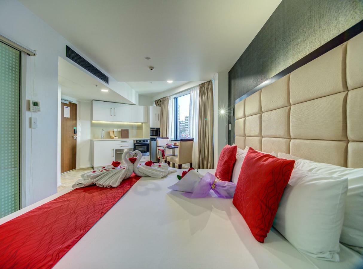 Vr Queen Street & Aparthotel 4*
