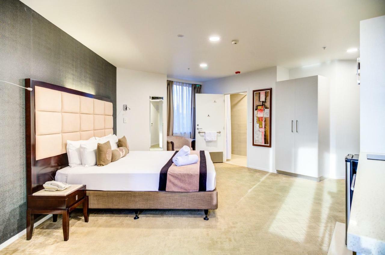 Aparthotel Vr Queen Street & 4*