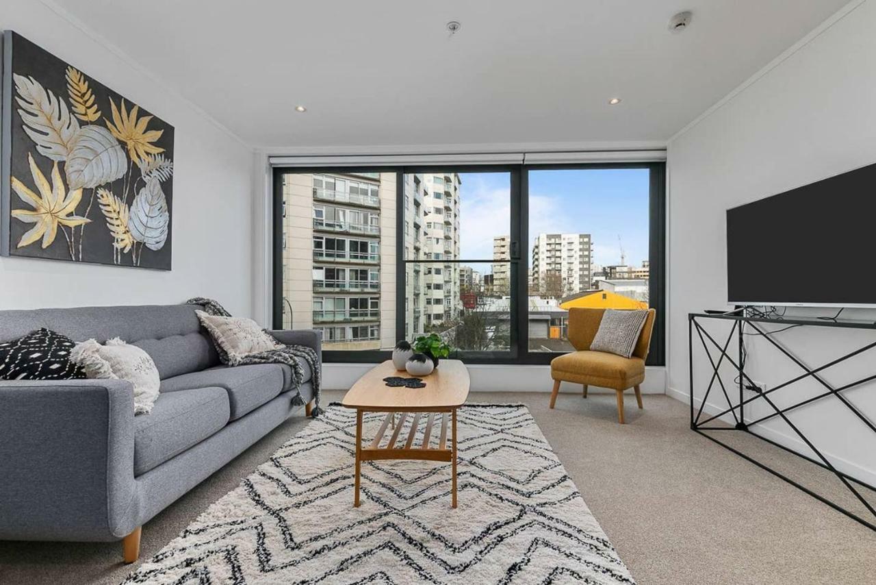 Beautifully Modern Brand New Auckland
