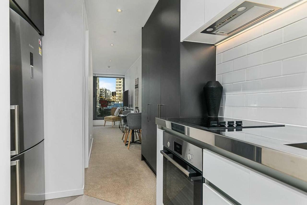 Beautifully Modern Brand New Apartment