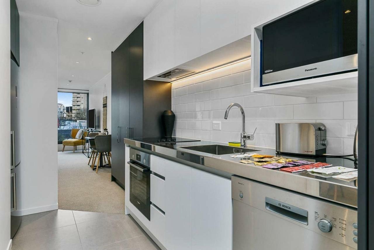 Beautifully Modern Brand New Apartment