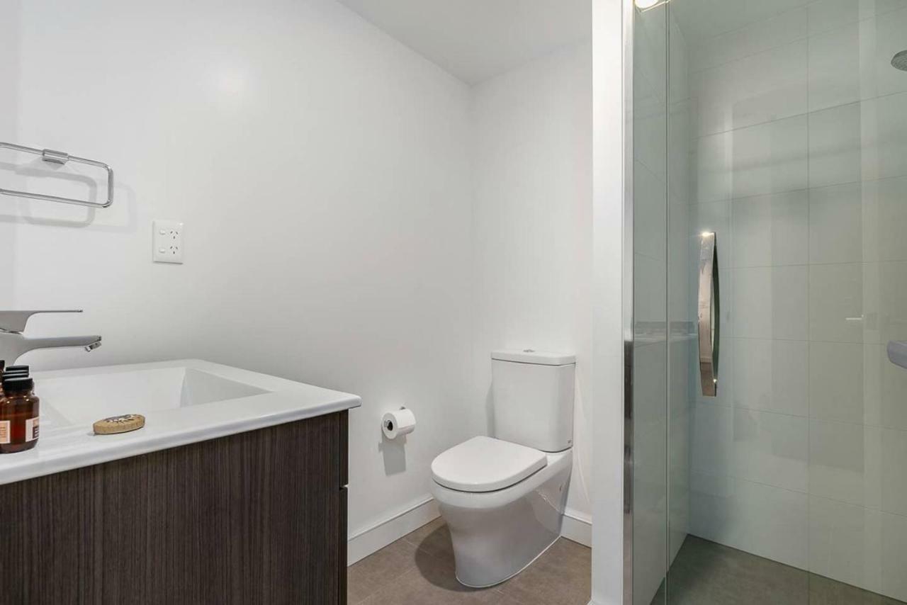 Apartment Beautifully Modern Brand New *