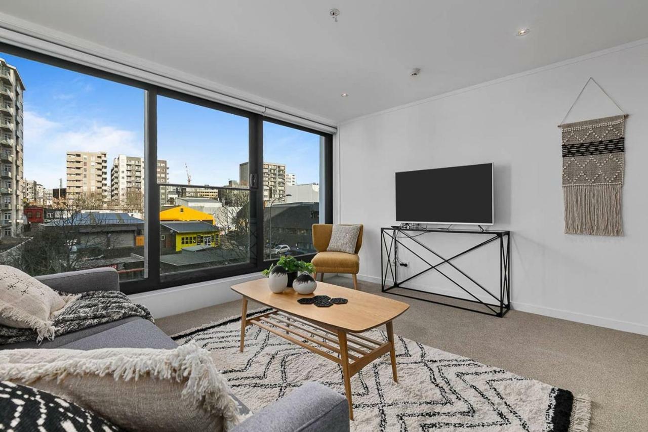 Beautifully Modern Brand New * Auckland
