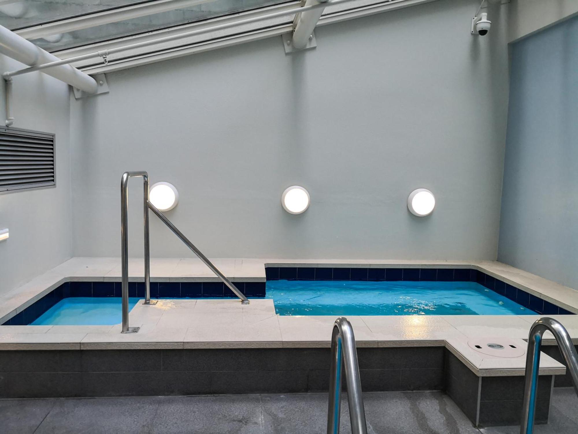 Private In A Landmark Heritage Building * Auckland