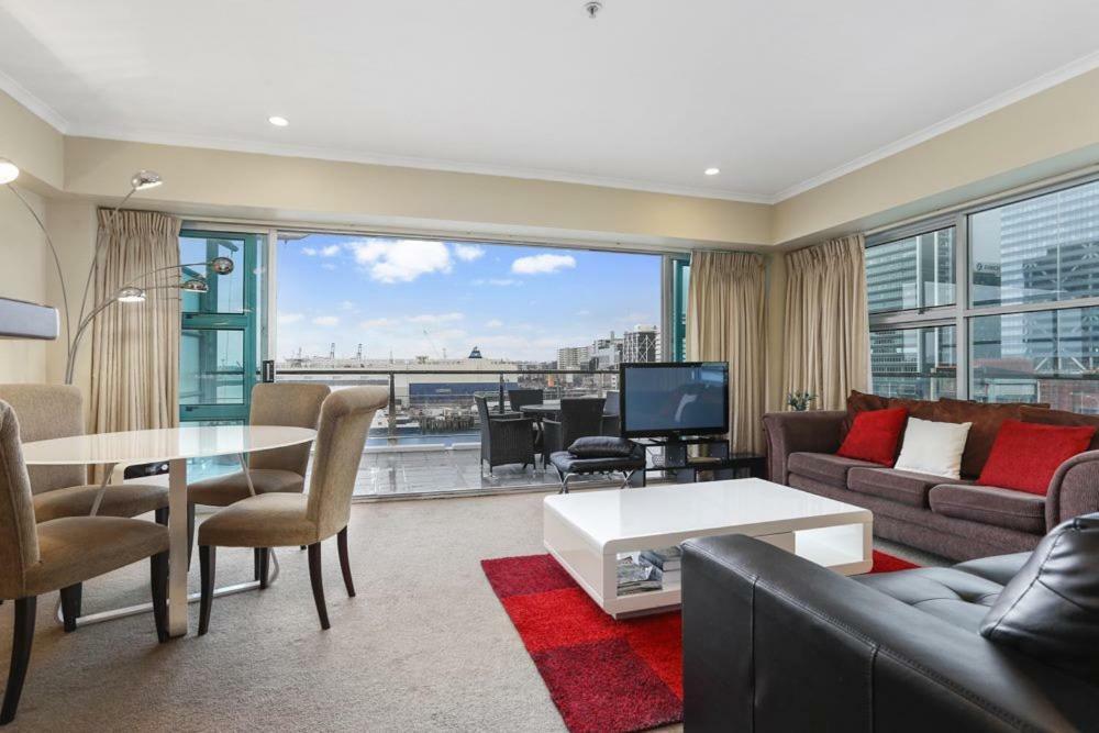 Apartment Princes Wharf Waterfront 2 Bed Viaduct Cbd *