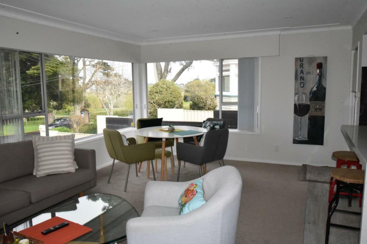 41 Haydn Ave Royal Oak Holiday Holiday home Auckland
