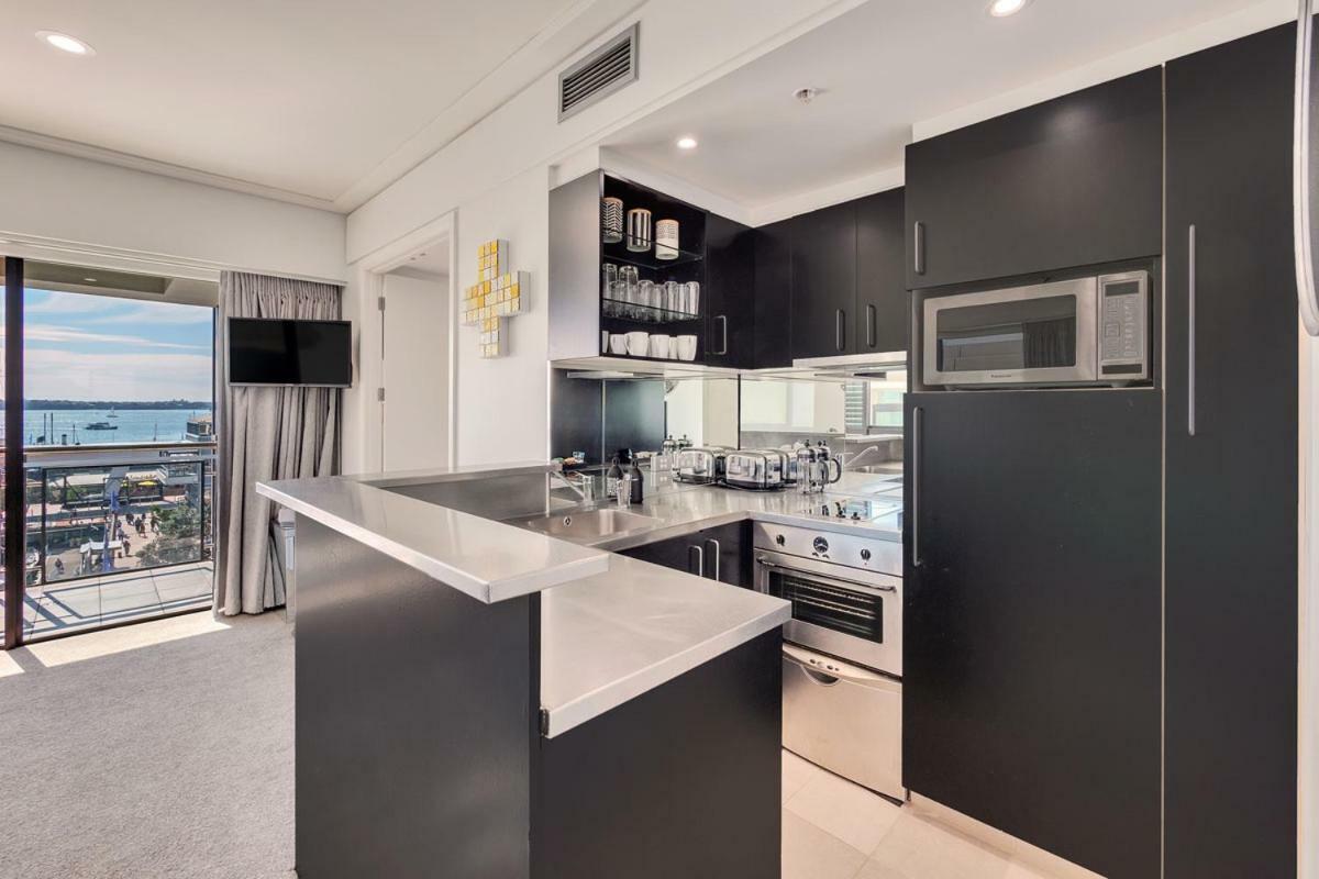 Viaduct Chic Luxury Waterfront Views! Auckland