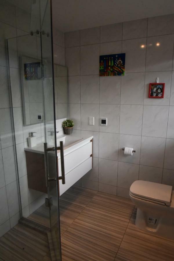 41 Haydn Ave Royal Oak Holiday
