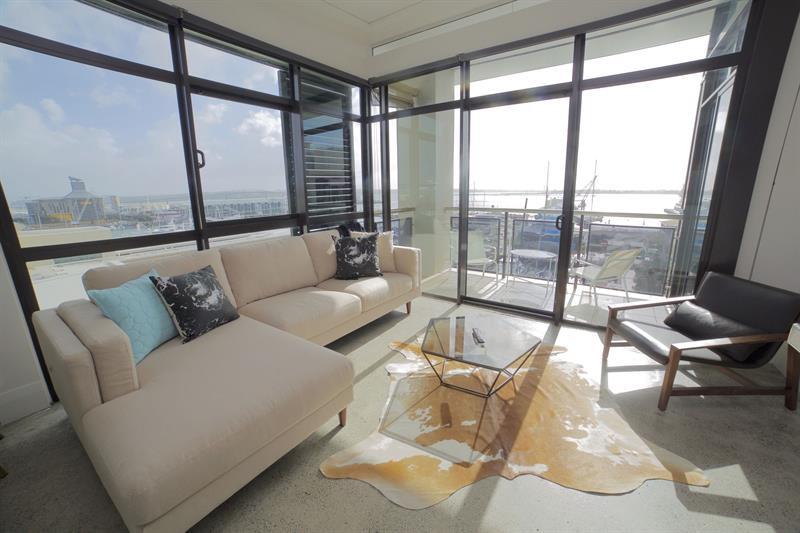 Waterfront In The Viaduct Apartment