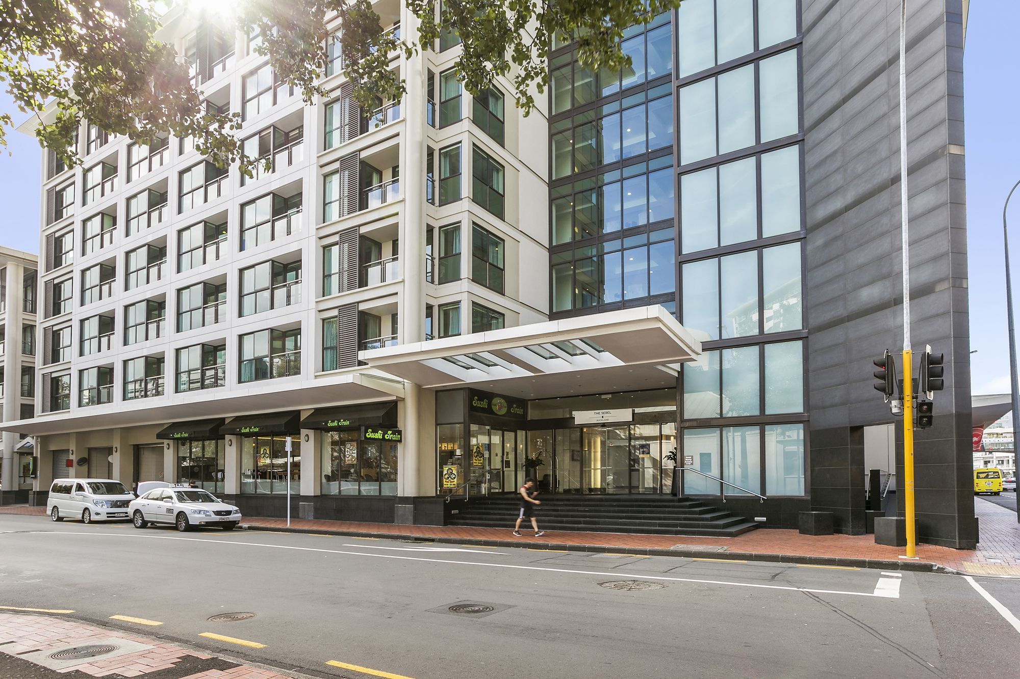 Bright Modern One Bed Marina Penthouse Apartment Auckland