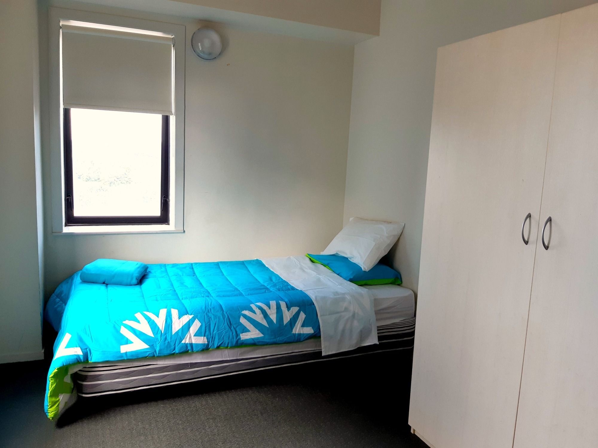 Hotel Campus Summer - Wellesley