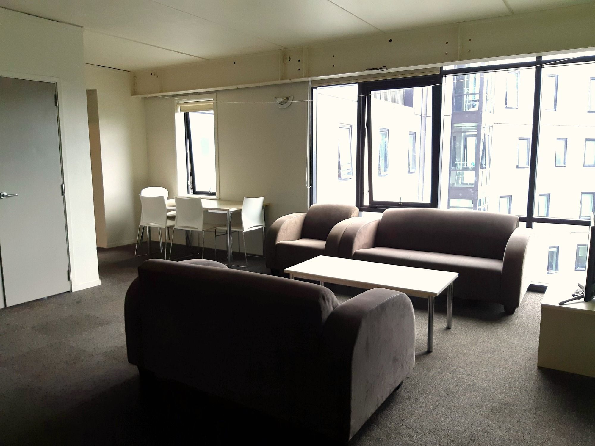 Campus Summer - Wellesley Hotel