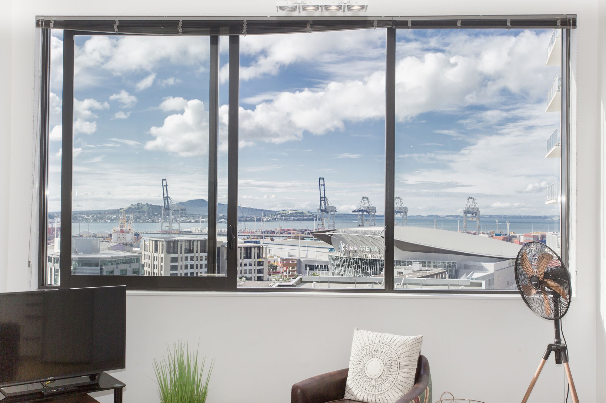 Towny Penthouse With Carpark Apartamento