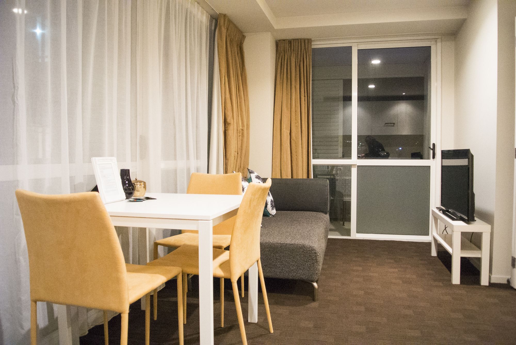 Apartment Beautiful In The *