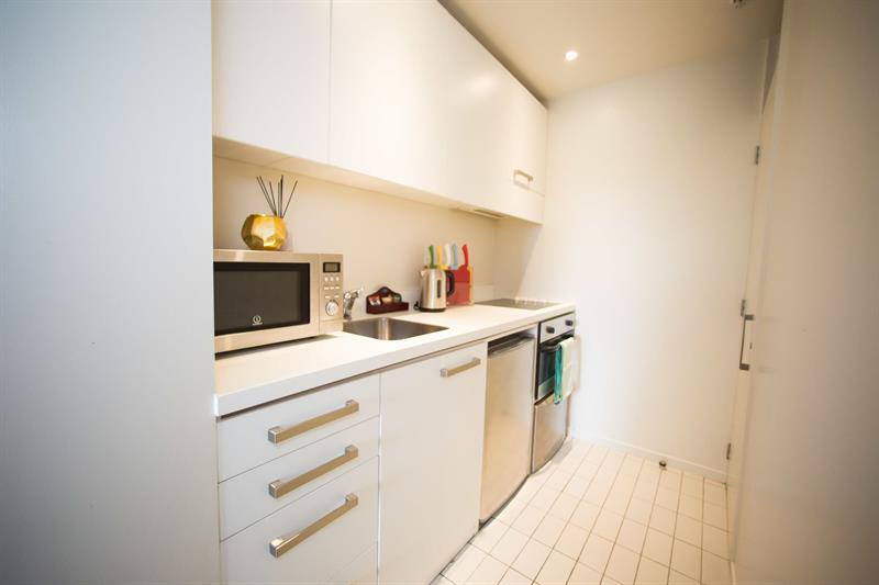 Beautiful Sunny Two Bedroom Auckland