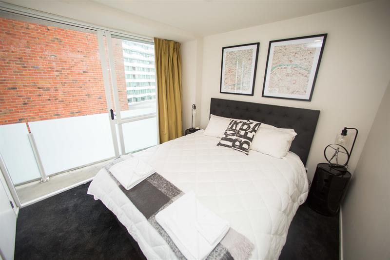 Beautiful Sunny Two Bedroom Apartment
