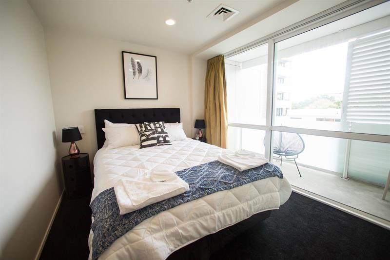 Beautiful Sunny Two Bedroom