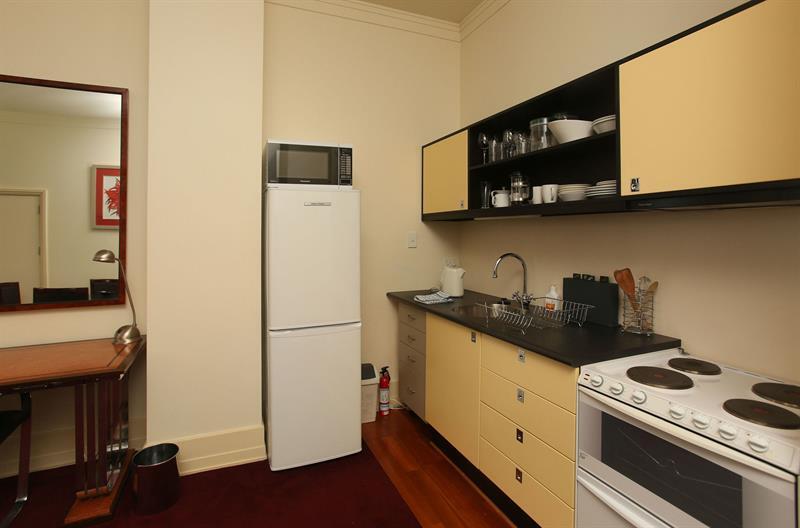 Elegant One-bedroom Apartment