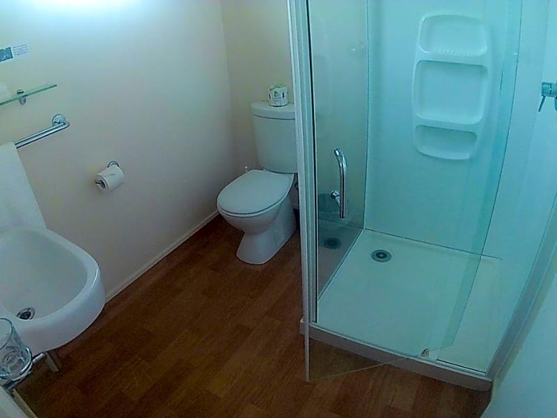 Parnell Pines 3*