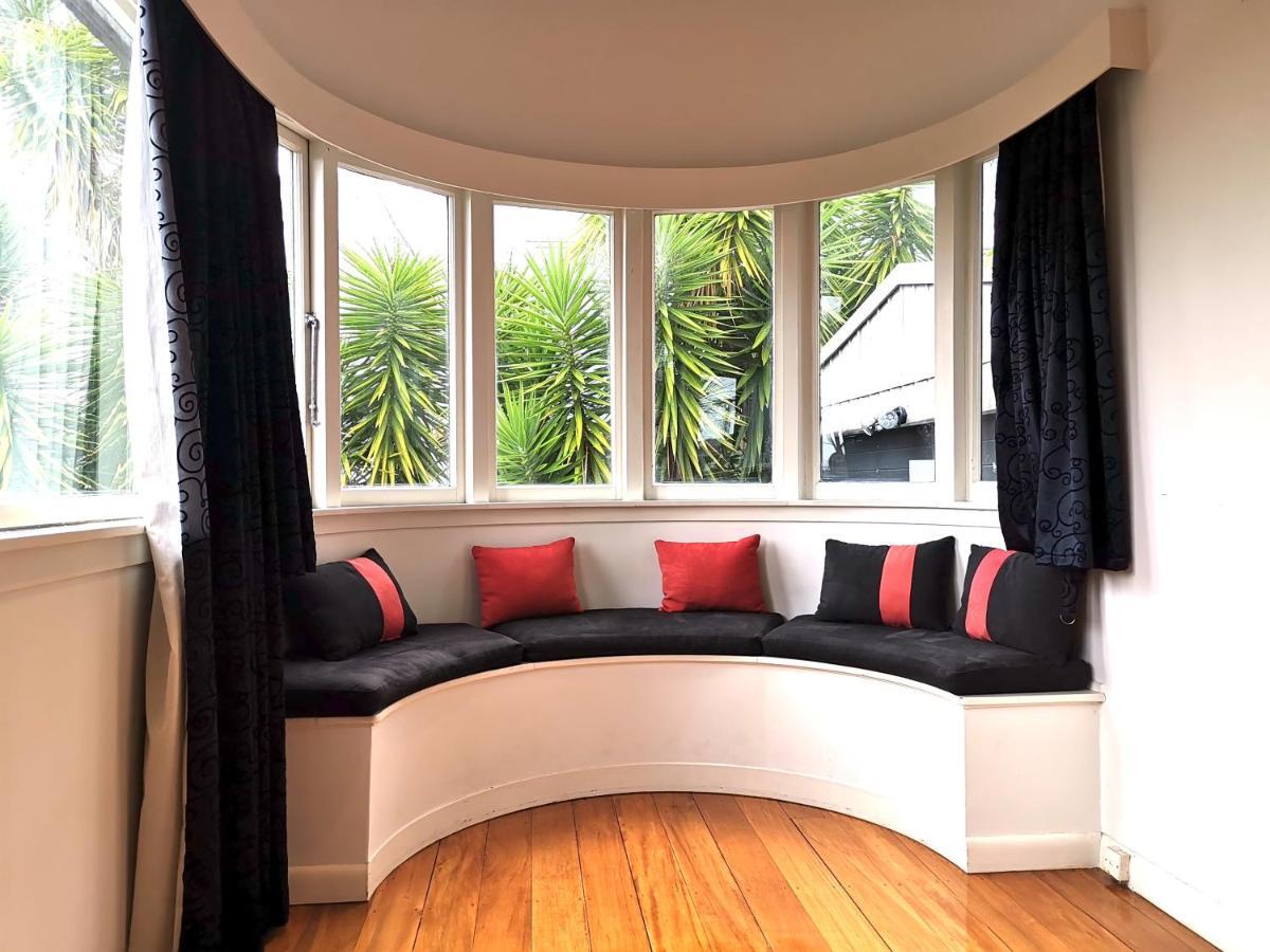 Central Location Spacious Comfortable House Holiday home Auckland